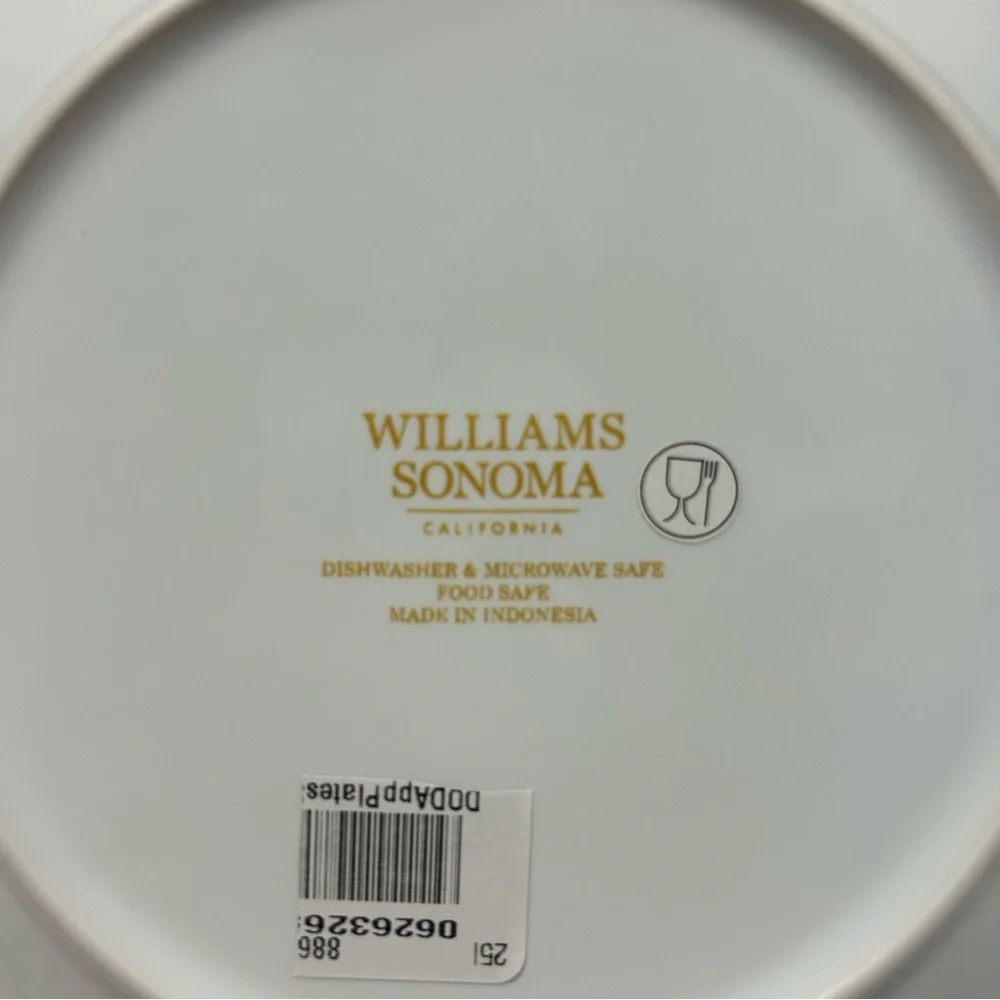 Williams Sonoma Halloween 3 Appetizer Plates Day of the Dead Skull Skeleton Head